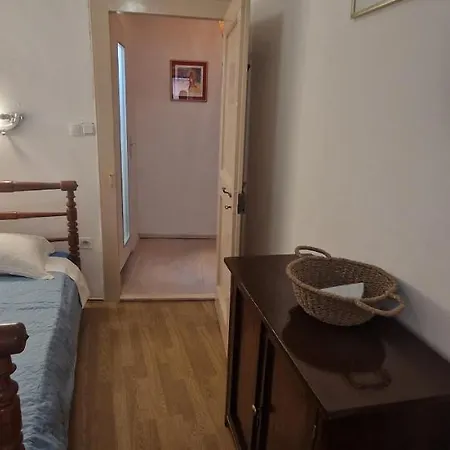 Ivan Сasa de vacaciones Komiža